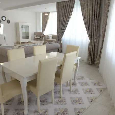 Villa Lux White