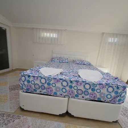 Lux White Villa *
