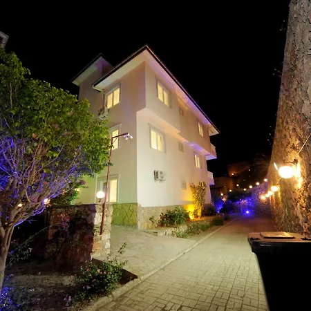 Villa Lux White *