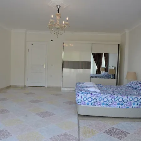 Lux White Villa *