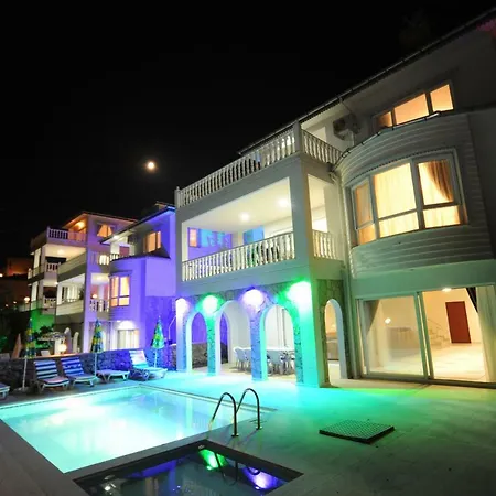 Lux White *